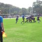 Pertandingan fase grup Cabor Rugby di Lapang SOR Merdeka Kerkhof Garut.  (Foto: Redaksi)
