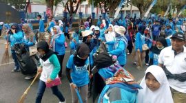 Aksi Bersih-bersih Clean The City (Foto: Gentra)