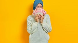 Tips mengelola uang THR biar gak boncos (bangunstockproduction/Pexels)