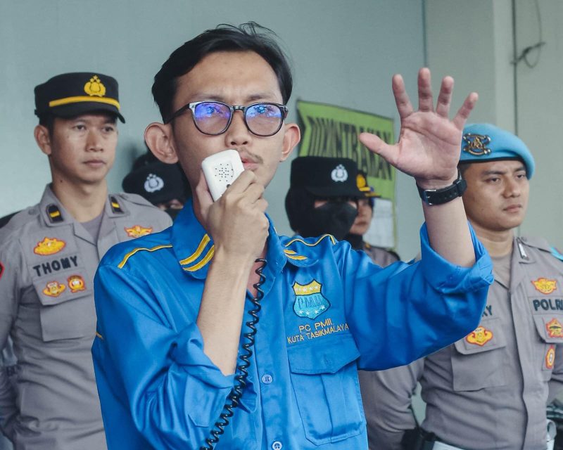 Memperingati Hari Bhayangkara ke-79 serta apresiasi kinerja Polri. (foto: Media PMII UMB)