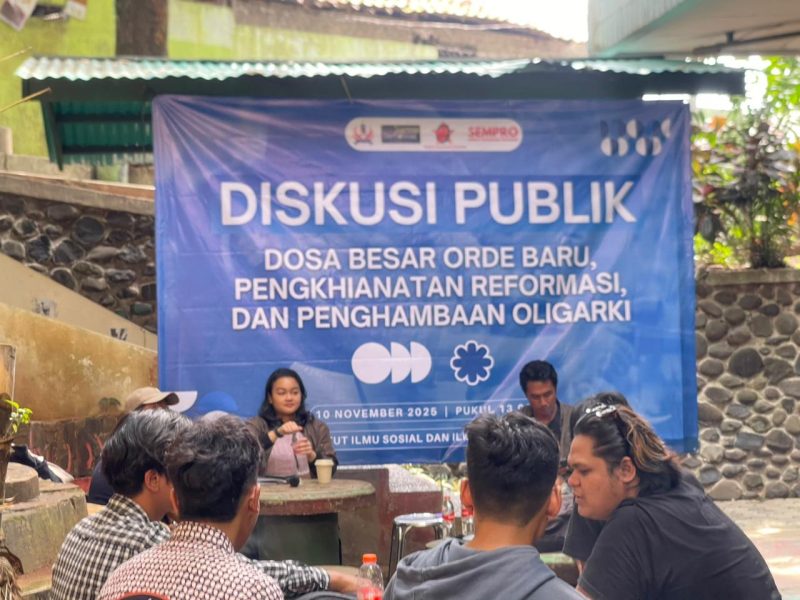 diskusi publik bertajuk “Dosa Besar Orde Baru, Pengkhianatan Reformasi, dan Penghambaan Oligarki” (foto: istimewa)