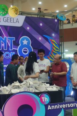 Rayakan Ulang Tahun yg ke 18 dengan Keberkahan: Plaza Asia Hadiahkan Umroh Gratis untuk Pelanggan Setia