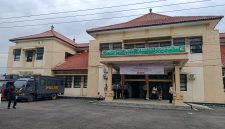 Kantor Disdikbud Kabupaten Tasikmalaya Mendapat Sorotan Publik dugaan isu Pungli dan minimnya Kesejahtraan Guru ( Foto: Nanang AH/Gentra.id)