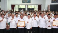 Bupati Tasikmalaya, Cecep Nurul Yakin, beserta Wakil Bupati Tasikmalaya, Asep Sopari Al Ayubi menggelar koordinasi intensif bersama para camat dan kepala desa seluruh wilayah Kabupaten Tasikmalaya (Kominfo Kab Taaikmalaya)